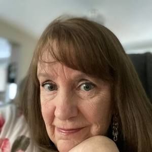 Meet your Posher, Cynthia